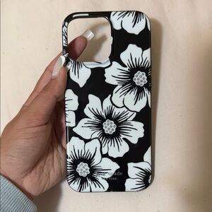 Kate Spade Monochrome Floral Phone Case iPhone 16 pro MAX